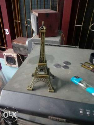Eiffel Tower Table Decor