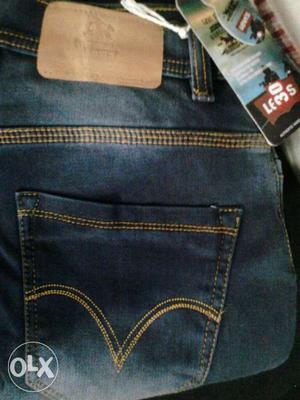 LEVIS Jeans brand new. I bought it for 