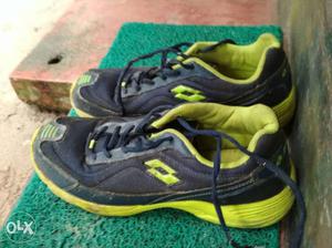 Lotto original running shoes* used only once *Size 9/10
