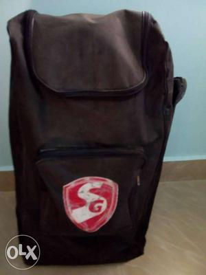 New brand SG kit bag only 2 months old
