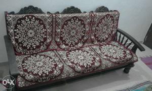 New sofa set in very very good condition only 3
