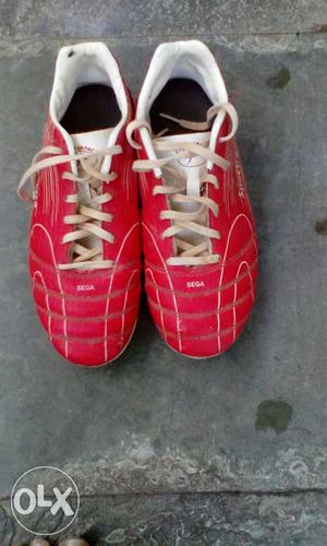Star impact football shoes