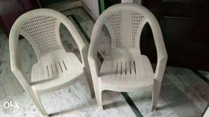 Two chair Big and heavy h use nhe ke hai