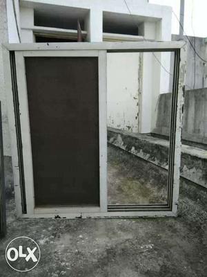 White Sliding Window