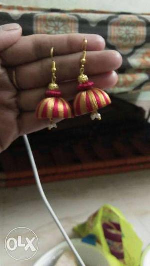 Women's Pair Of Red-and-brown Silk Thread Jhumkas