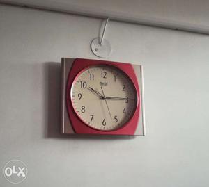 02 wall clocks for Rs 400// working & in good condition