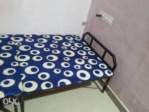 1 months old cot for sale