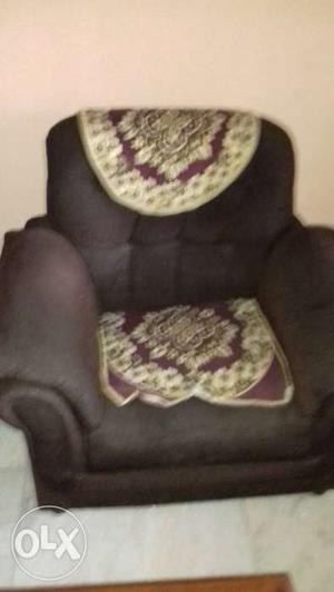 3 +2 sofa set..in good condition and new..with