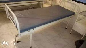 3 hospital semi fowlower beds in good condition