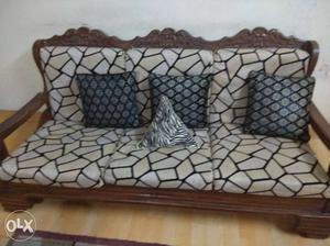 3+2 sofa set, 5 year old excellent condition and quality