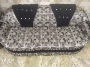 5 seater Sofa 1 Month old