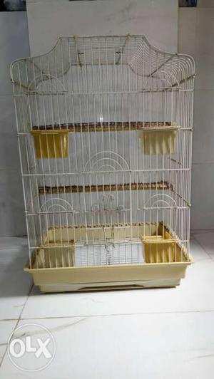Bird cage in good condition