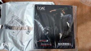 Boat Roackerz 400 (black) seal Pack brand New