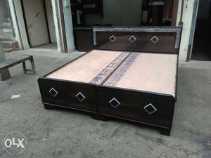 Box bed new.. free home delivery.. call 9O naya
