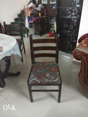 Chairs of dining table - 6 nos