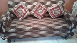 Excellent condition 5 seater sofa set