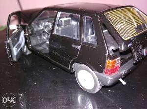 Fiat uno 1/24 scale new with display box