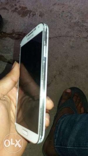 Hi i want sell on Samsung s4 gud condition no
