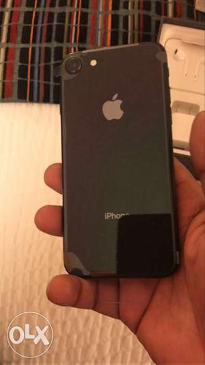 Iphone 8 black colour 15 days old 64 gb with