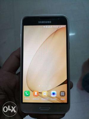One month old Samsung Galaxy J Screen Size