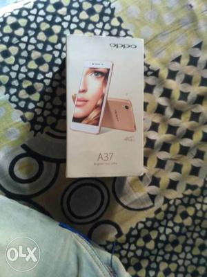 Oppo a37 good condition waranty 8 month