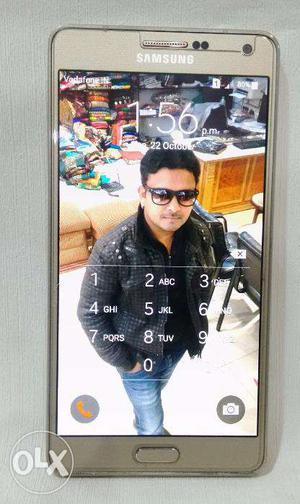 Samsung Galaxy A7 (SM-A700FD)