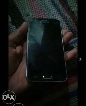 Samsung j5 one year old condition new.and all