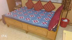 Single cot with storage space