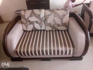 Solid wood maharaja sofa for sale in sector 37c