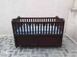 Useful baby cot..durable with wheels,drawers a d