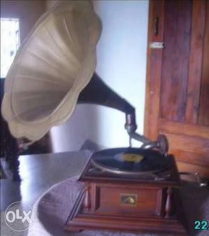 Vintage Gramophone available for limited time