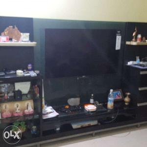 Wall Unit in excellent condition