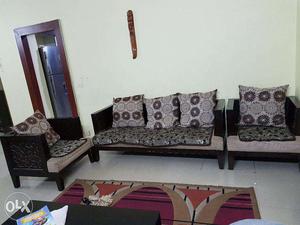 Wooden Sofaset (3+1+1) with Soft Fabric Cushion Seats
