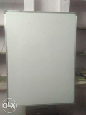 3x4 feet white board in very good condition