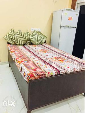 Big Size Single Bed with matress of 5yrs warrenty