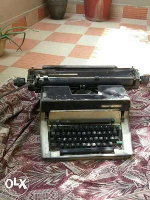 Black &grey Hindi typewriter