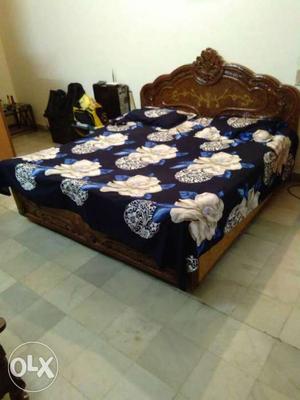 Double bed with box. price /- condition new