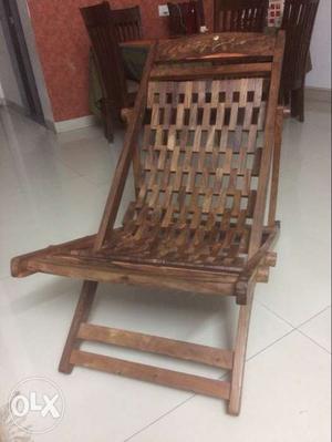 Easy chair (wooden)