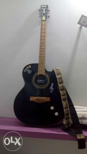 Givson guitar in very good condition