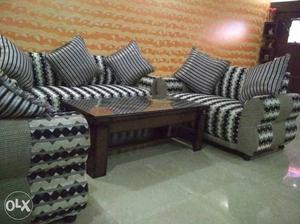 New 7 seater sofa set, with cushion & table..
