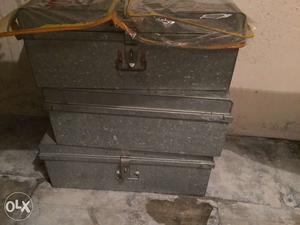 Three trunks in excellent condition. Price 600