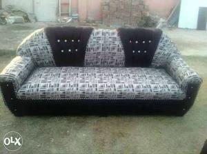 Unused wooden based 5 seater sofa set available