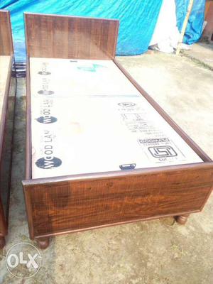 Wooden bed 6'3 box with head 