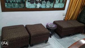 7 seater Settee with Wheel and good condition