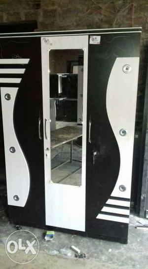 Black And White Wooden 3-door Wardrobe With Mirror