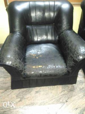 Black Leather Pad Armmchair 2 Sofa sets
