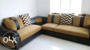 I m selling new sofa corner my ofeer asan kisto