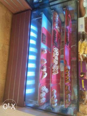 Normal bakery display counter 5 ft length 1 yr