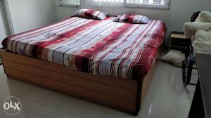 Red And White Bed Set