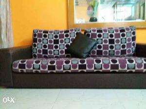 Sofa with removable removable cover to wash